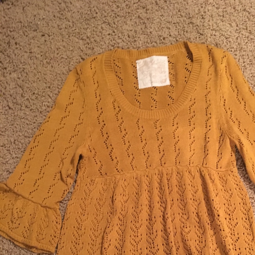 Dust orange top
